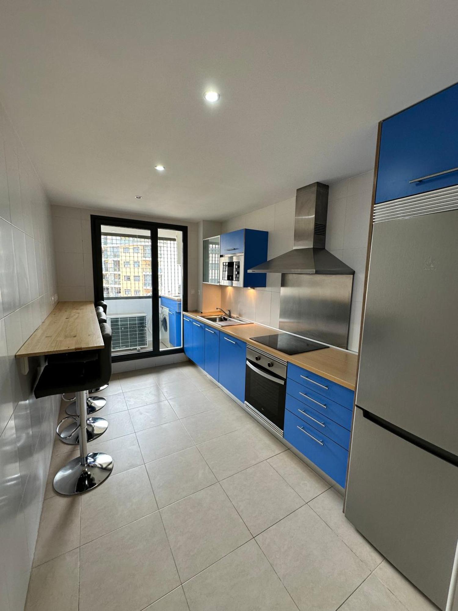Luxurious, Newly-Renovated Large 2-Bedroom Condo By The Beach Benidorm Esterno foto