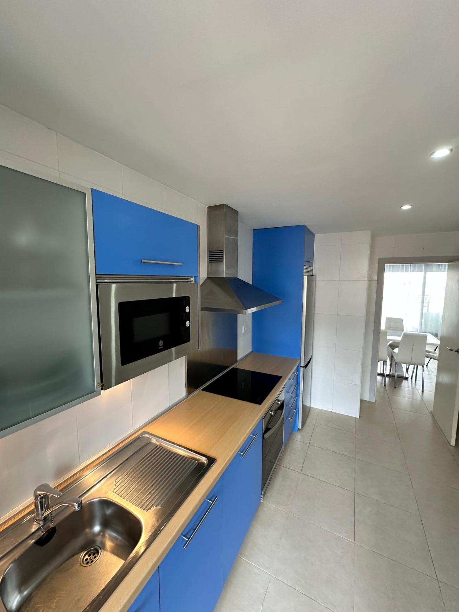 Luxurious, Newly-Renovated Large 2-Bedroom Condo By The Beach Benidorm Esterno foto